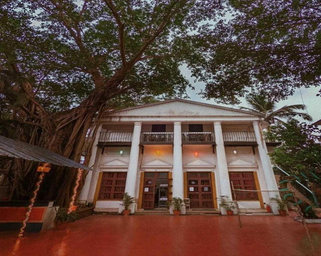 Piggy Calangute By Urban Nomads - Dorms & Pvt Rooms Exterior photo